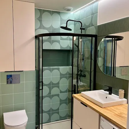 Center Happy Lägenhet